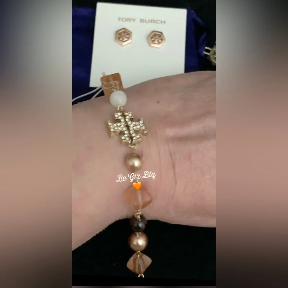 🔥🔥🔥ONE ITEM DEAL OF THE DAY Tory Burch Authentic Bracelet Set Reduced Buy Now